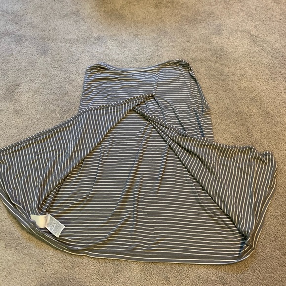 Tank top - Picture 3 of 3